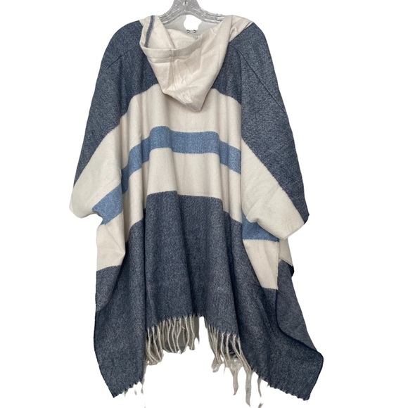 VINCE CAMUTO Colorblock Hooded Poncho - Picture 2 of 15